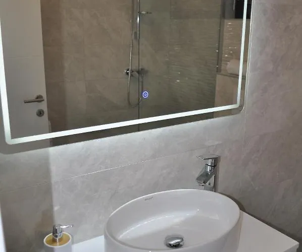 Sunnyside Διαμέρισμα *