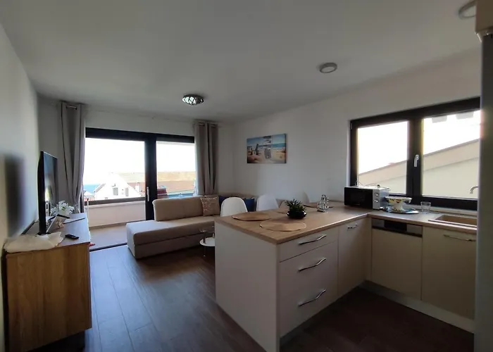 Sunnyside * Makarska